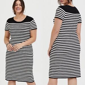 Torrid Black and white stripe sweater knit short sleeve shift dress